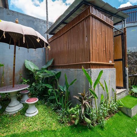 Bali Brothers Guesthouse Dalung  Værelse billede